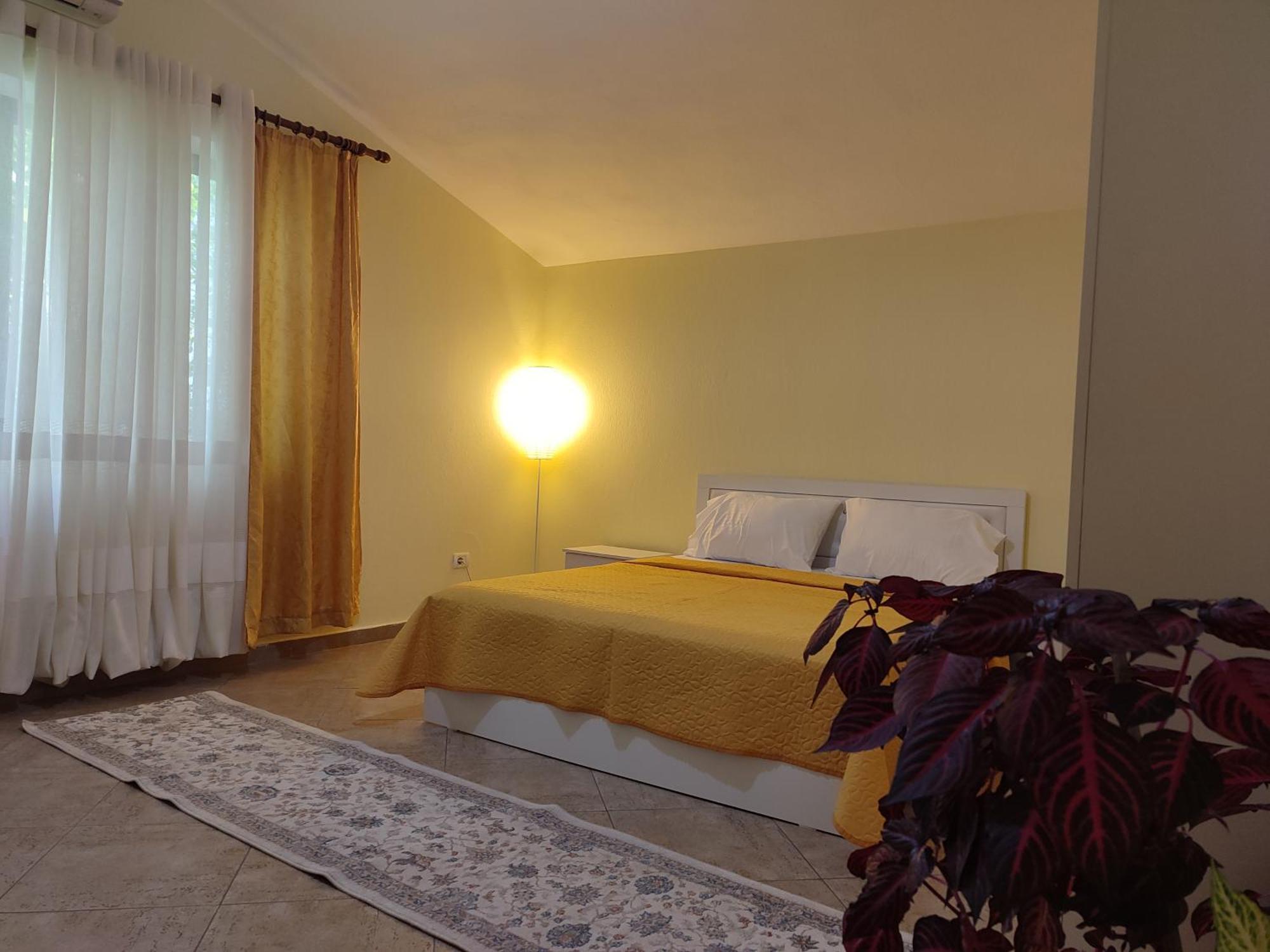 Rooms Xani Tirana Exterior photo